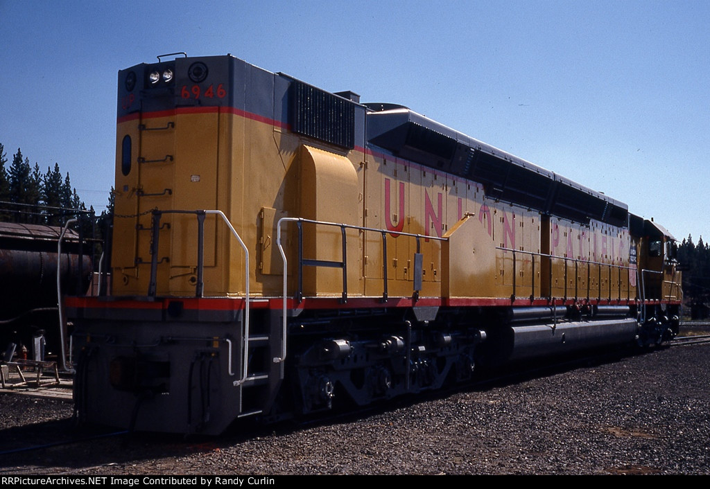 UP 6946 at Portola RR Museum